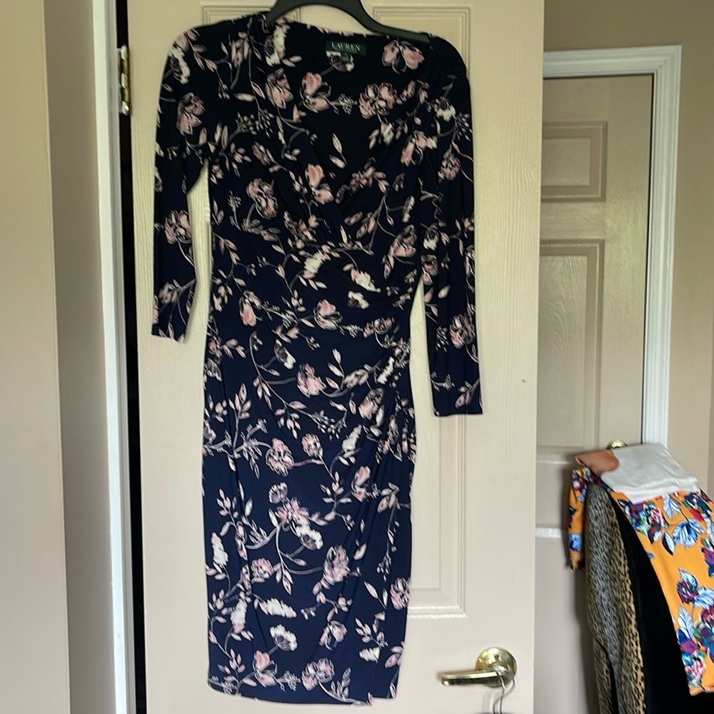 Beautiful dress.  Never worn